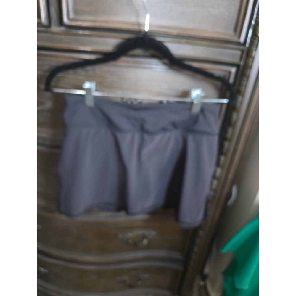 Lululemon Black Ruffle Stride Skirt Pleated Athletic Skort Size 4 LW8210R